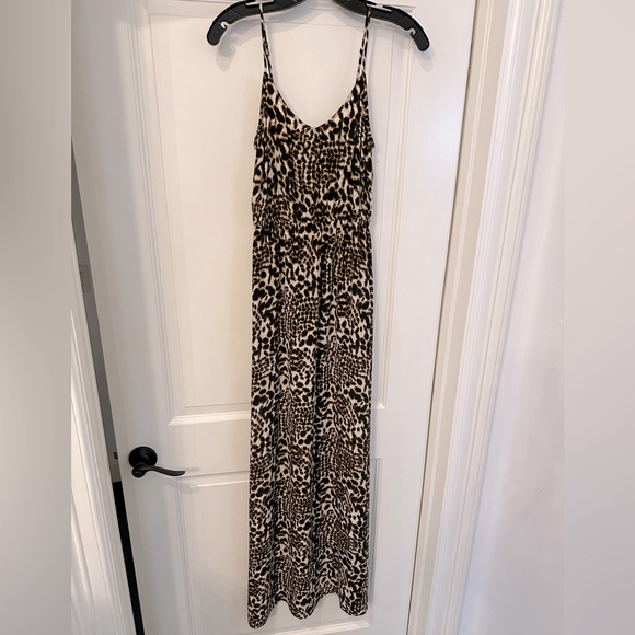 Twelfth Street by Cynthia Vincent 100% Silk leopard maxi dress - Picture 2 of 11